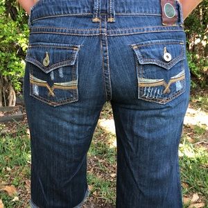 NWOT Velvet heart size 28 Jean capris